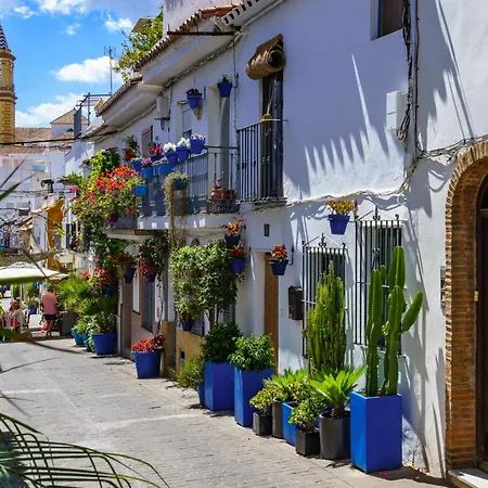 Plaza De Flores By Interhome Apartment Estepona